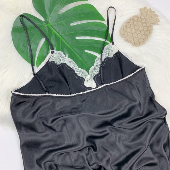 Victoria's Secret Black Lace Sleep Cami - Picture 8 of 8